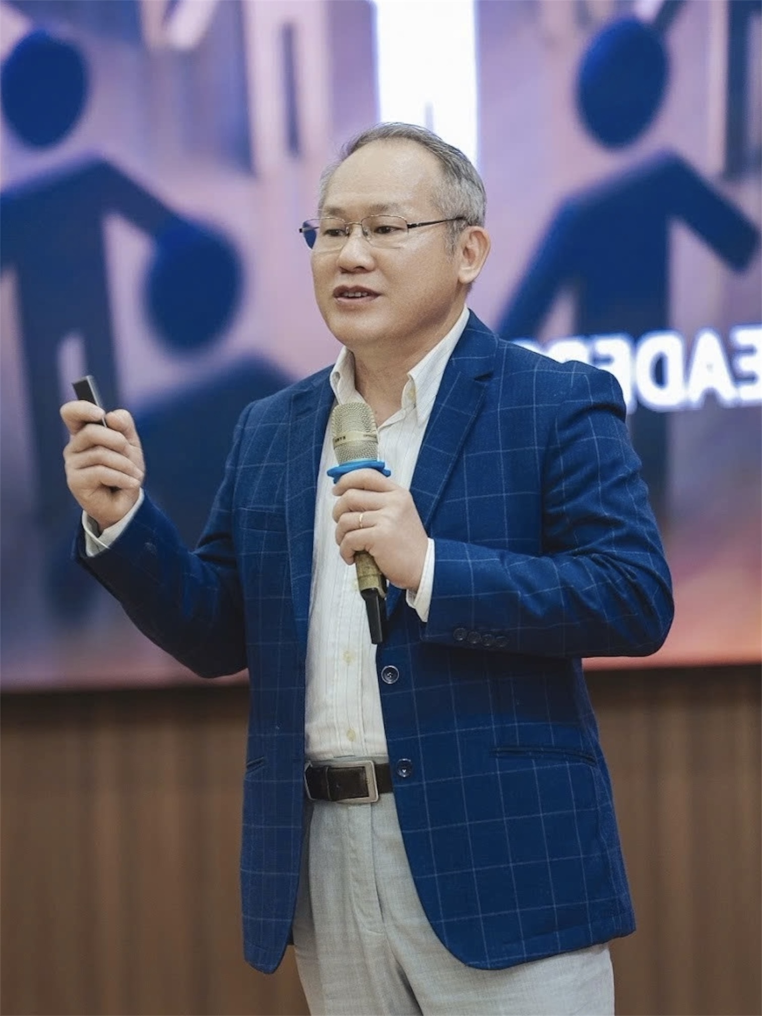 Lê Phụng Hào